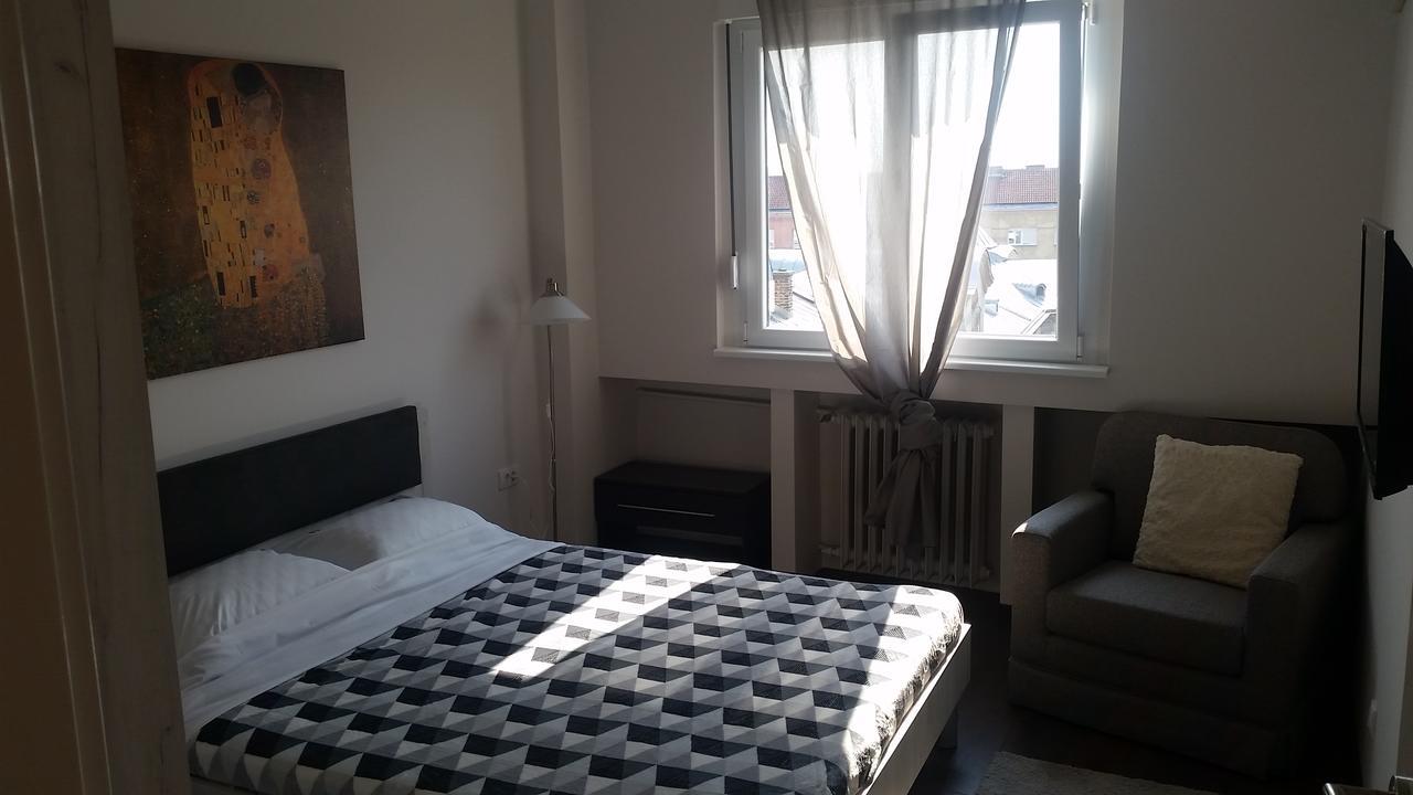 Alux Apartment Βελιγράδι Εξωτερικό φωτογραφία