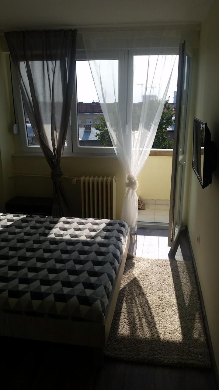 Alux Apartment Βελιγράδι Εξωτερικό φωτογραφία